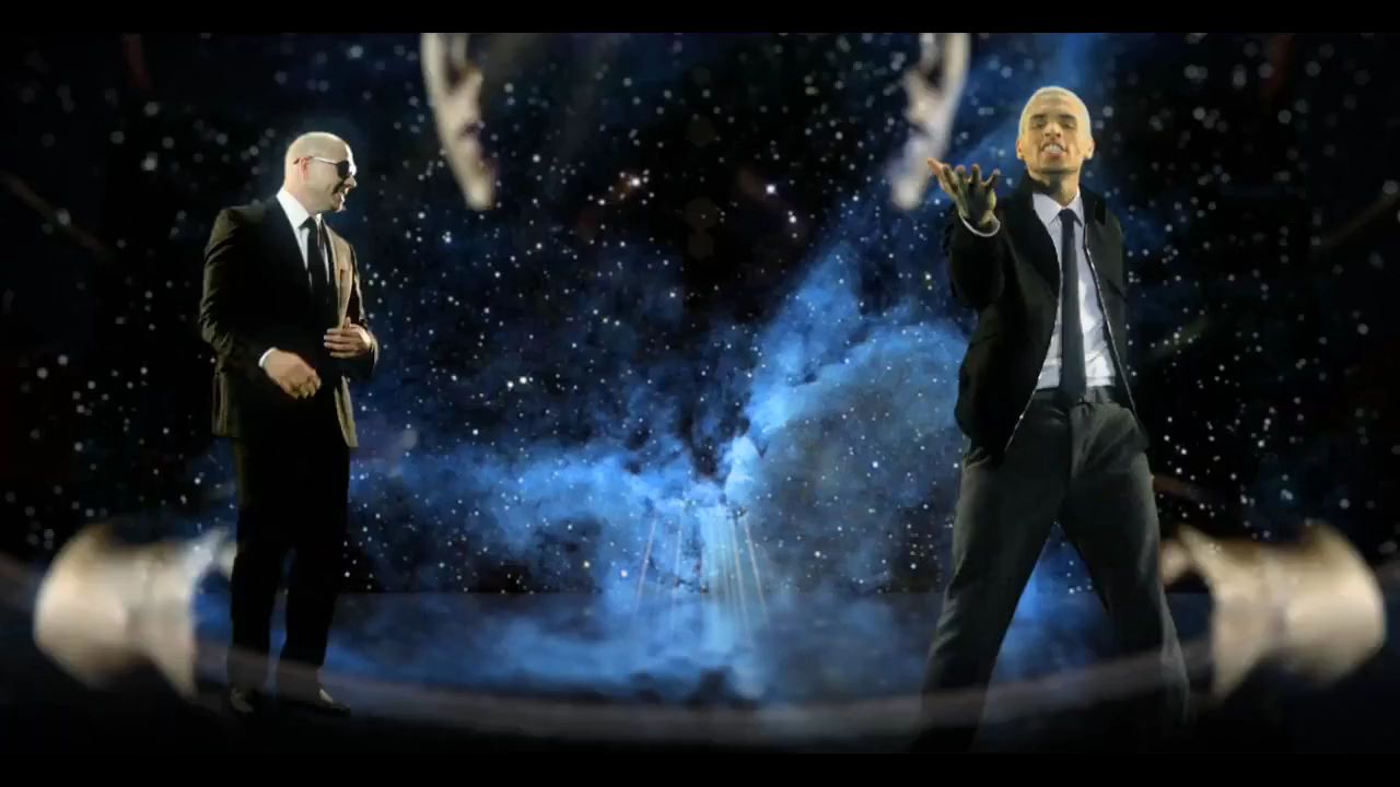 【经典英文歌曲】: International Love-Pitpull & Chris Brown